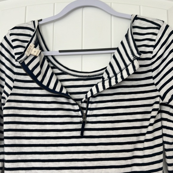 J. Crew , 3/4 sleeve, blue and white stripe. Zip in back, cotton. - Picture 4 of 8